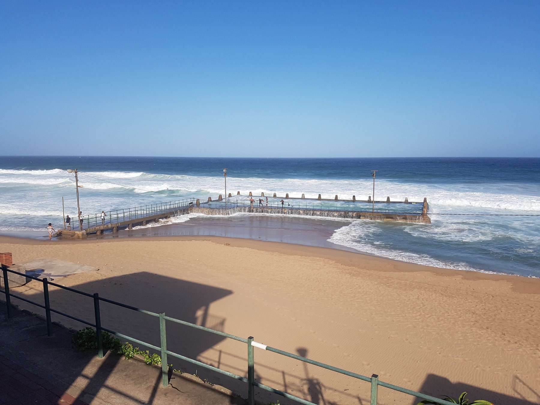 Tidal pool and surf at Anstey's Beach