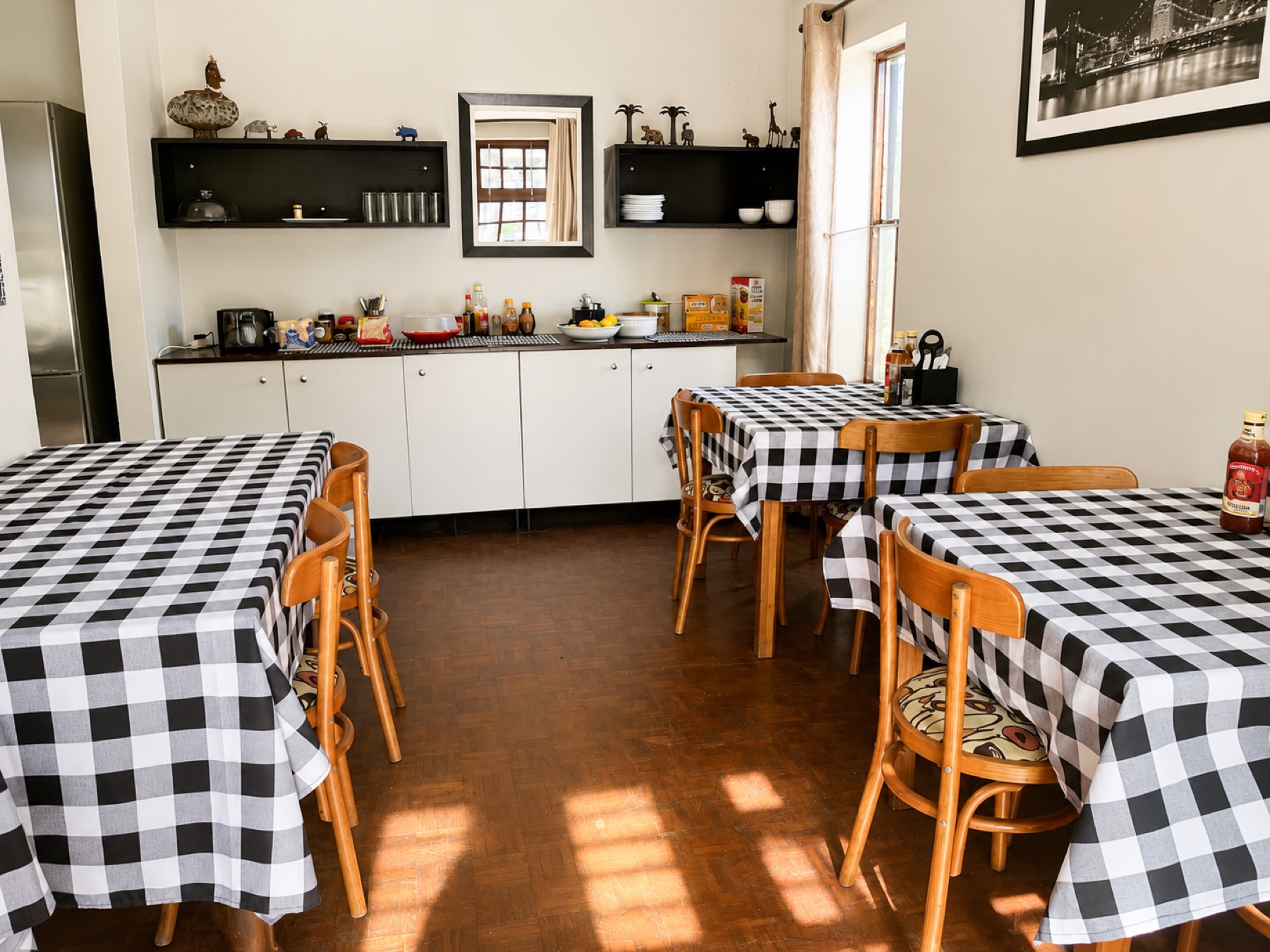Breakfast dining area inside 4Shore Guesthouse
